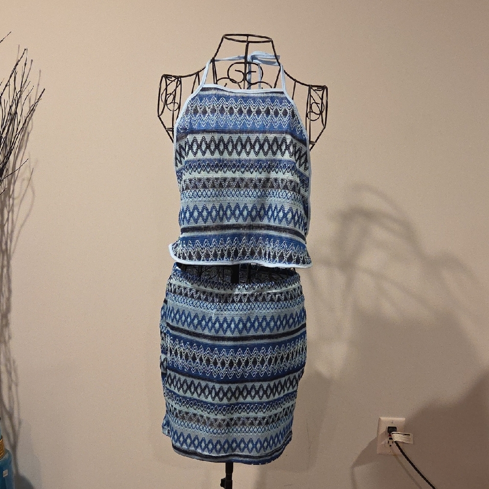 SHEIN Blue Patterned Knit Halter Skirt Set